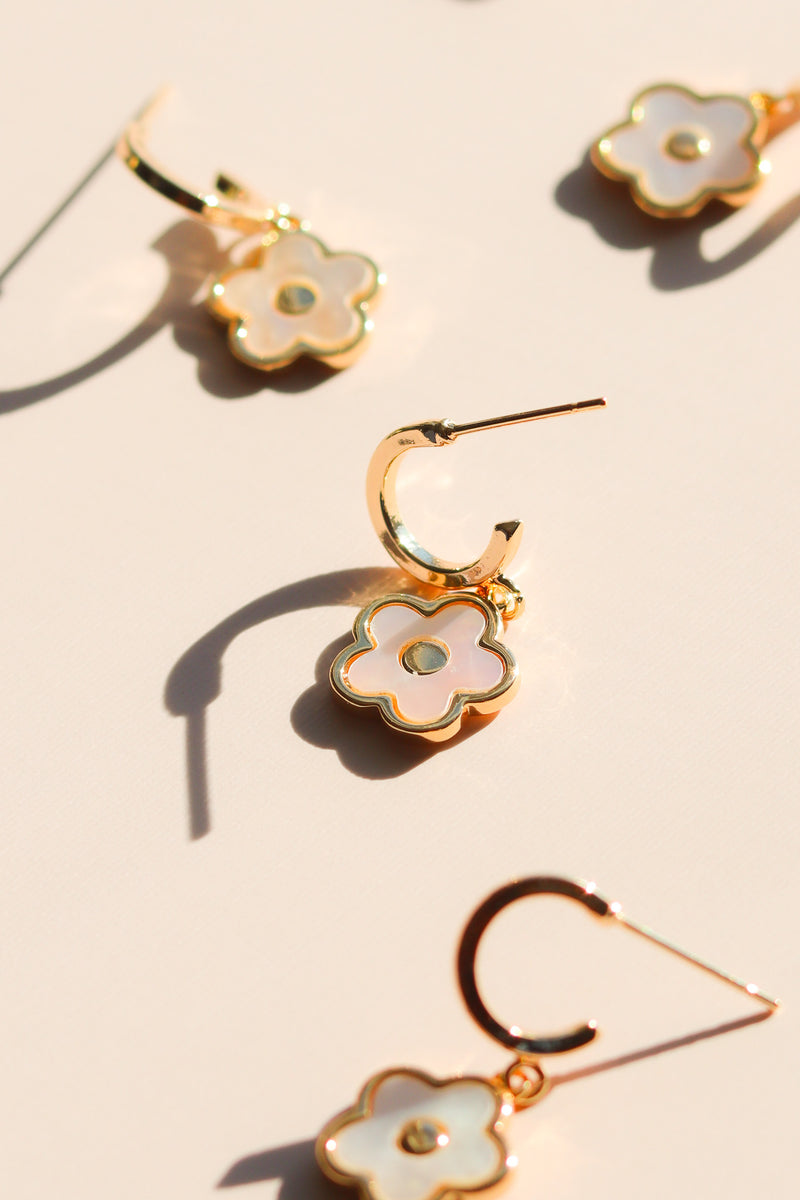 X - TINY FLOWER CHARMS MOTHER OF PEARL EARRINGS – StudioChoo11