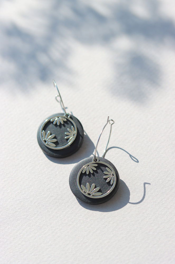 
            
                Load image into Gallery viewer, DANETTE WHITE GOLD EARRINGS
            
        
