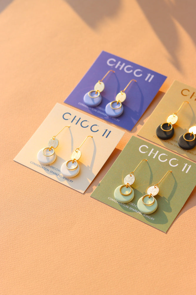 ANNE EARRINGS // Gold-tone