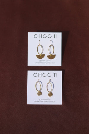 X GOLD-PLATED OVAL RING EARRINGS