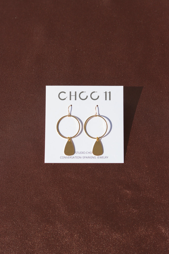 X-GOLD PLATED TEARDROP WITH RING HOOK EARRINGS