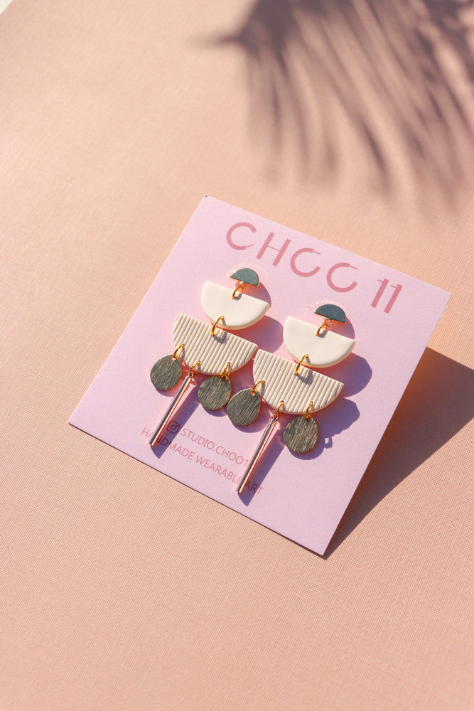 IVORY COLOR EARRINGS