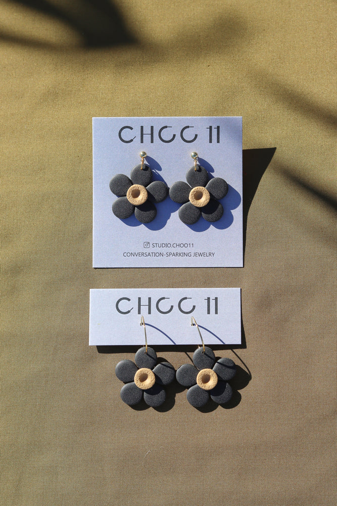 DAISY EARRINGS