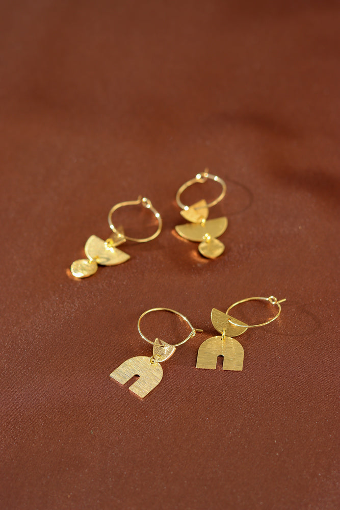 
            
                Load image into Gallery viewer, Z-BRASS EARRING 11
            
        