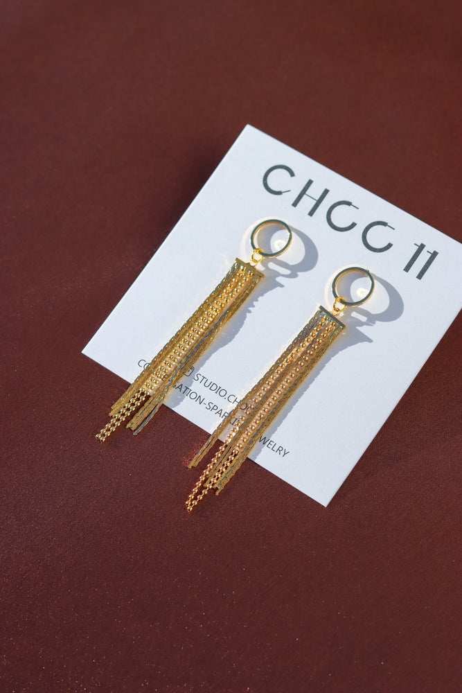 X-GOLD-PLATED FRINGE EARRING